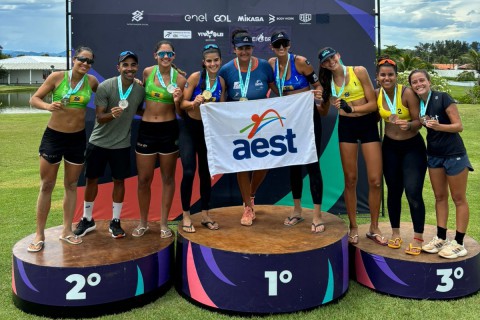 Julhia e Lara, da AEST, vencem a 3ª etapa do Circuito Brasileiro de vôlei de praia sub-19