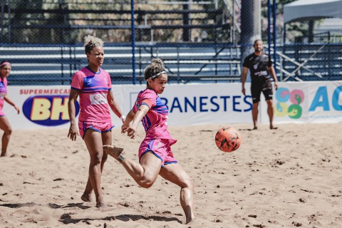 Definidos os semifinalistas do Campeonato Estadual Feminino de beach soccer 2024