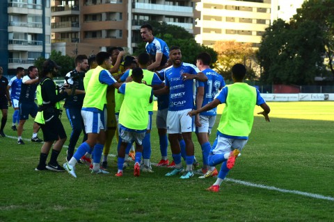 Vitória derrota o Real Noroeste e se garante na final da Copa ES